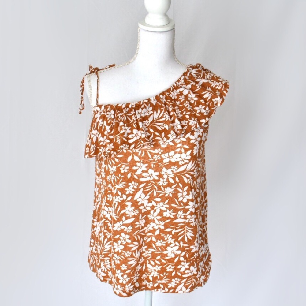 Old Navy off the shoulder summer top (Small)